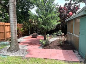 1644 NE 33rd St, Oakland Park FL 33334