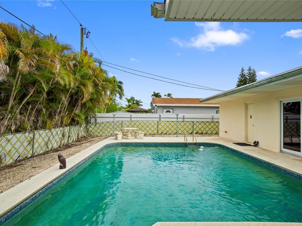 11331 NW 29th St, Sunrise FL 33323