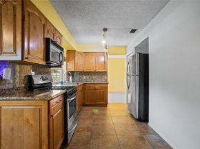 11331 NW 29th St, Sunrise FL 33323
