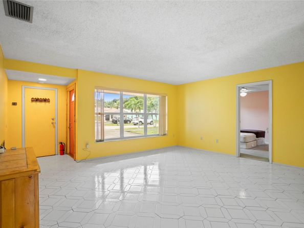 11331 NW 29th St, Sunrise FL 33323