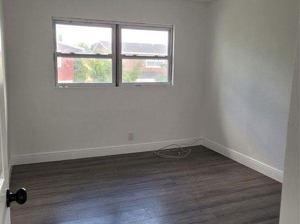 7967 SW 6th Ct, North Lauderdale FL 33068