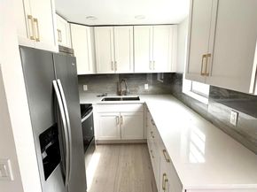 121 Sheffield F, West Palm Beach FL 33417