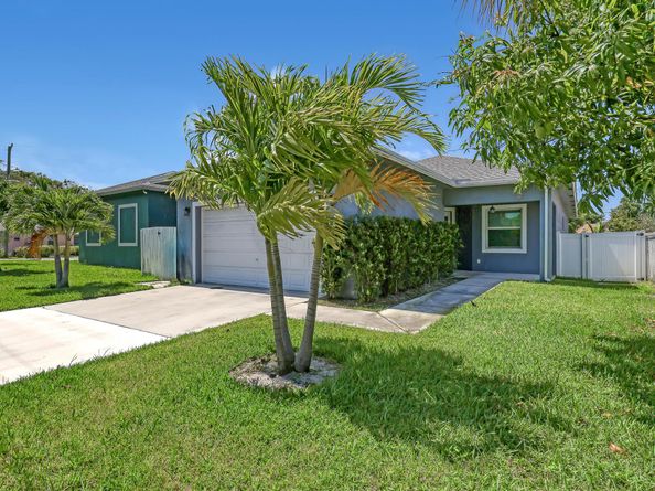 309 NE 11th Avenue, Boynton Beach FL 33435