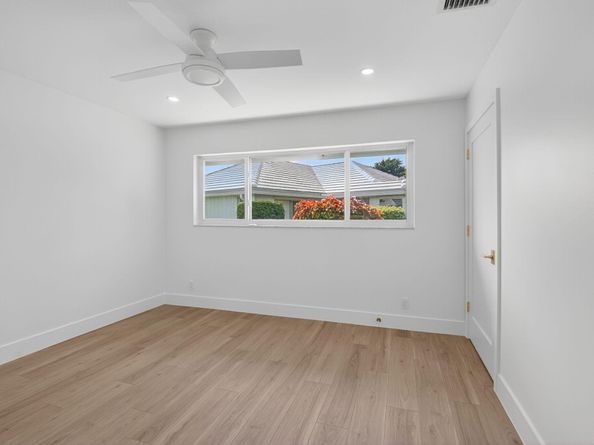 8 Slash Pine Drive, Boynton Beach FL 33436