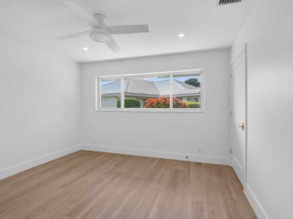 8 Slash Pine Drive, Boynton Beach FL 33436