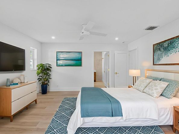 8 Slash Pine Drive, Boynton Beach FL 33436