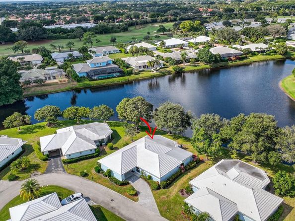 8 Slash Pine Drive, Boynton Beach FL 33436