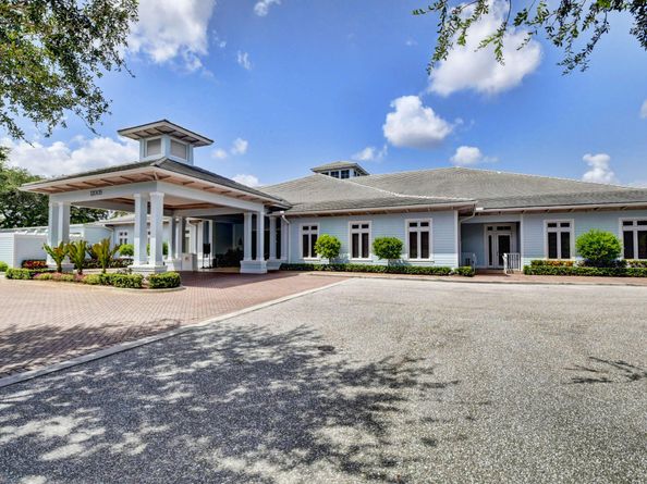 8 Slash Pine Drive, Boynton Beach FL 33436