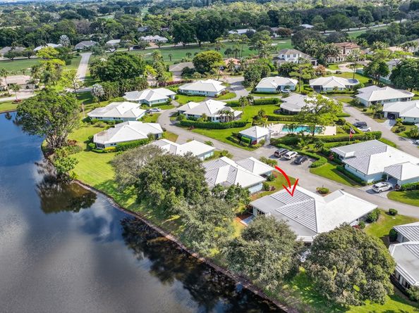 8 Slash Pine Drive, Boynton Beach FL 33436