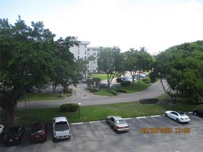 2651 S Course Dr 404, Pompano Beach FL 33069