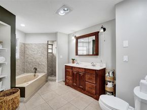 1041 SW 92nd Ave, Plantation FL 33324