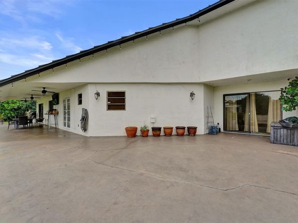 1041 SW 92nd Ave, Plantation FL 33324