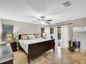 1041 SW 92nd Ave, Plantation FL 33324