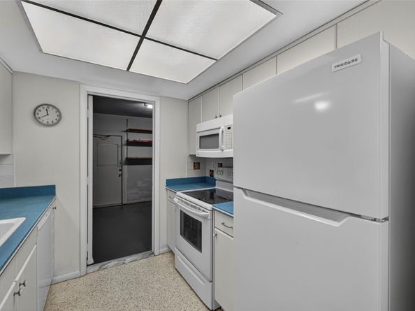 2711 NW 4th Avenue, Pompano Beach FL 33064