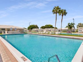 2711 NW 4th Avenue, Pompano Beach FL 33064