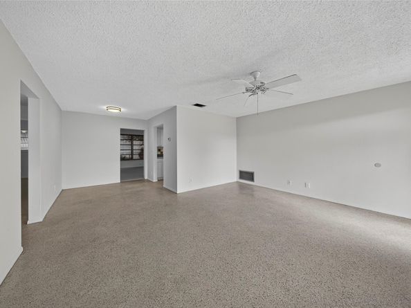 2711 NW 4th Avenue, Pompano Beach FL 33064