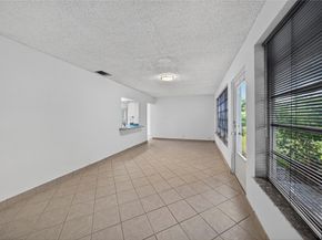 2711 NW 4th Avenue, Pompano Beach FL 33064