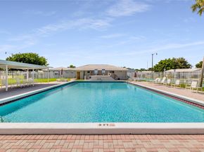 2711 NW 4th Avenue, Pompano Beach FL 33064