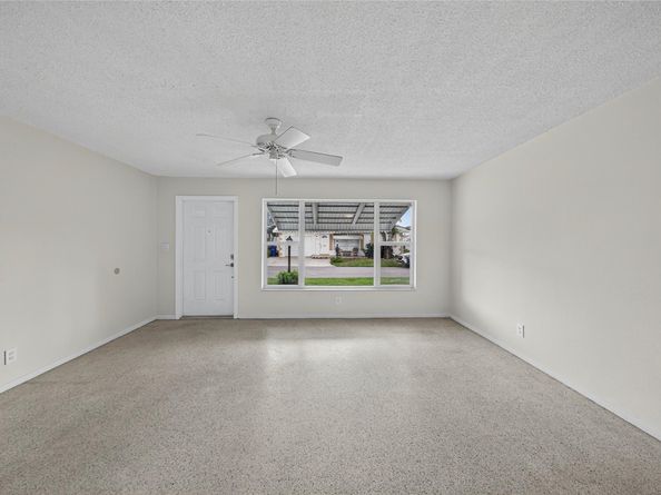 2711 NW 4th Avenue, Pompano Beach FL 33064