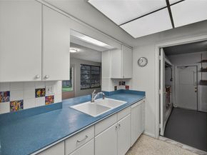 2711 NW 4th Avenue, Pompano Beach FL 33064