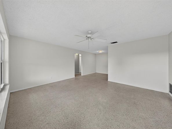 2711 NW 4th Avenue, Pompano Beach FL 33064