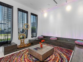 3021 Riomar St., Fort Lauderdale FL 33304