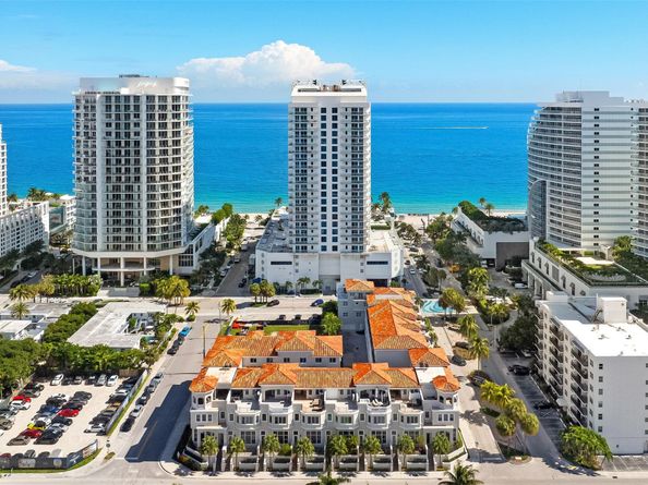 3021 Riomar St., Fort Lauderdale FL 33304