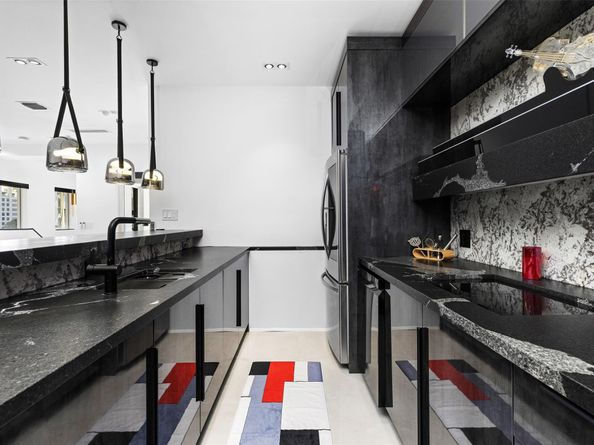 3021 Riomar St., Fort Lauderdale FL 33304