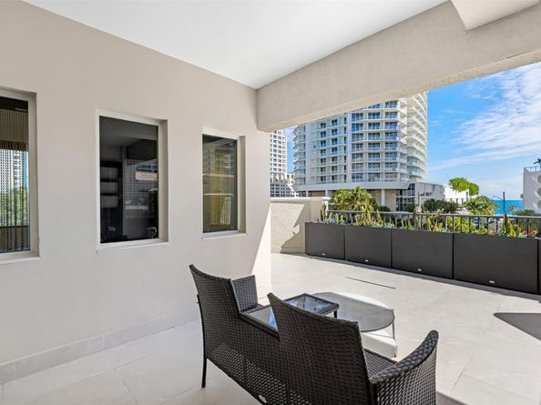 3021 Riomar St., Fort Lauderdale FL 33304