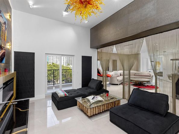 3021 Riomar St., Fort Lauderdale FL 33304