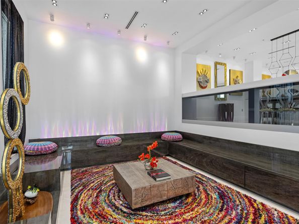 3021 Riomar St., Fort Lauderdale FL 33304