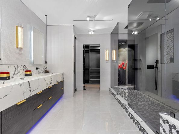 3021 Riomar St., Fort Lauderdale FL 33304