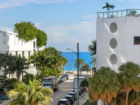 3021 Riomar St., Fort Lauderdale FL 33304