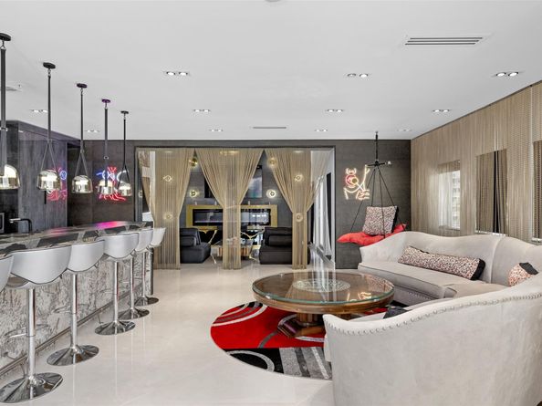 3021 Riomar St., Fort Lauderdale FL 33304