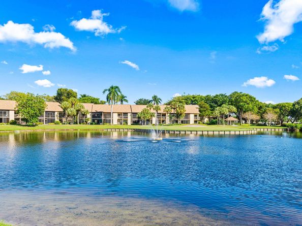 5186 Golfview Court 1914, Delray Beach FL 33484