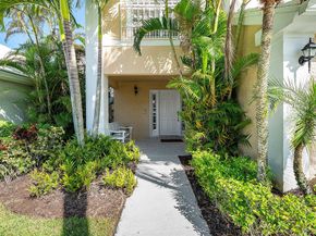8 Windsor Lane, Palm Beach Gardens FL 33418