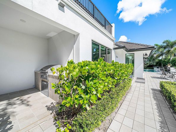 4834 S Lake Drive, Boynton Beach FL 33436