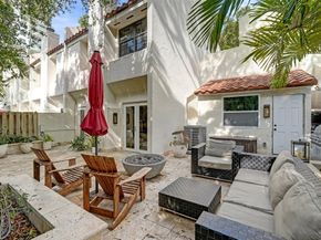 810 SE 2nd St F, Fort Lauderdale FL 33301