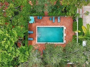 810 SE 2nd St F, Fort Lauderdale FL 33301