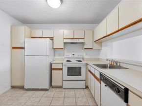 3051 Holiday Springs Blvd 204, Margate FL 33063