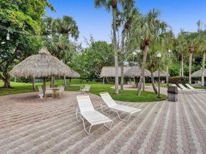 3051 Holiday Springs Blvd 204, Margate FL 33063