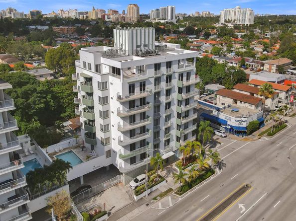 2550 SW 27th Ave PH1, Miami FL 33133
