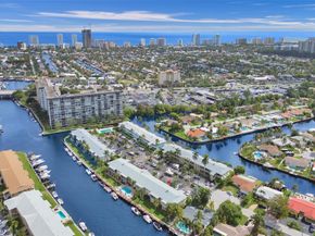 935 SE 9th Ave 16, Pompano Beach FL 33060