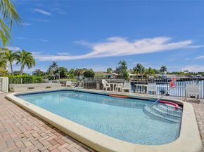 935 SE 9th Ave 16, Pompano Beach FL 33060