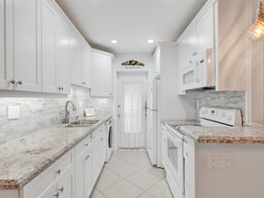 935 SE 9th Ave 16, Pompano Beach FL 33060