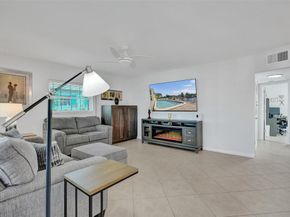 935 SE 9th Ave 16, Pompano Beach FL 33060