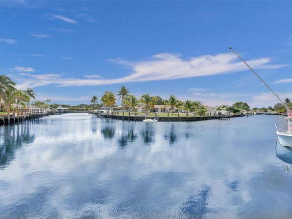 935 SE 9th Ave 16, Pompano Beach FL 33060