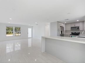 1104 Grandview Circle, Royal Palm Beach FL 33411