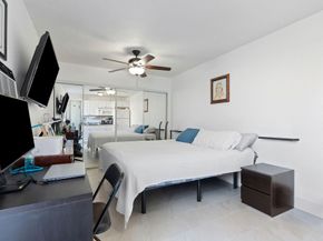 1104 Grandview Circle, Royal Palm Beach FL 33411