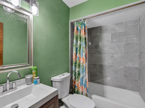 209 Wimbledon Lake Dr 209, Plantation FL 33324